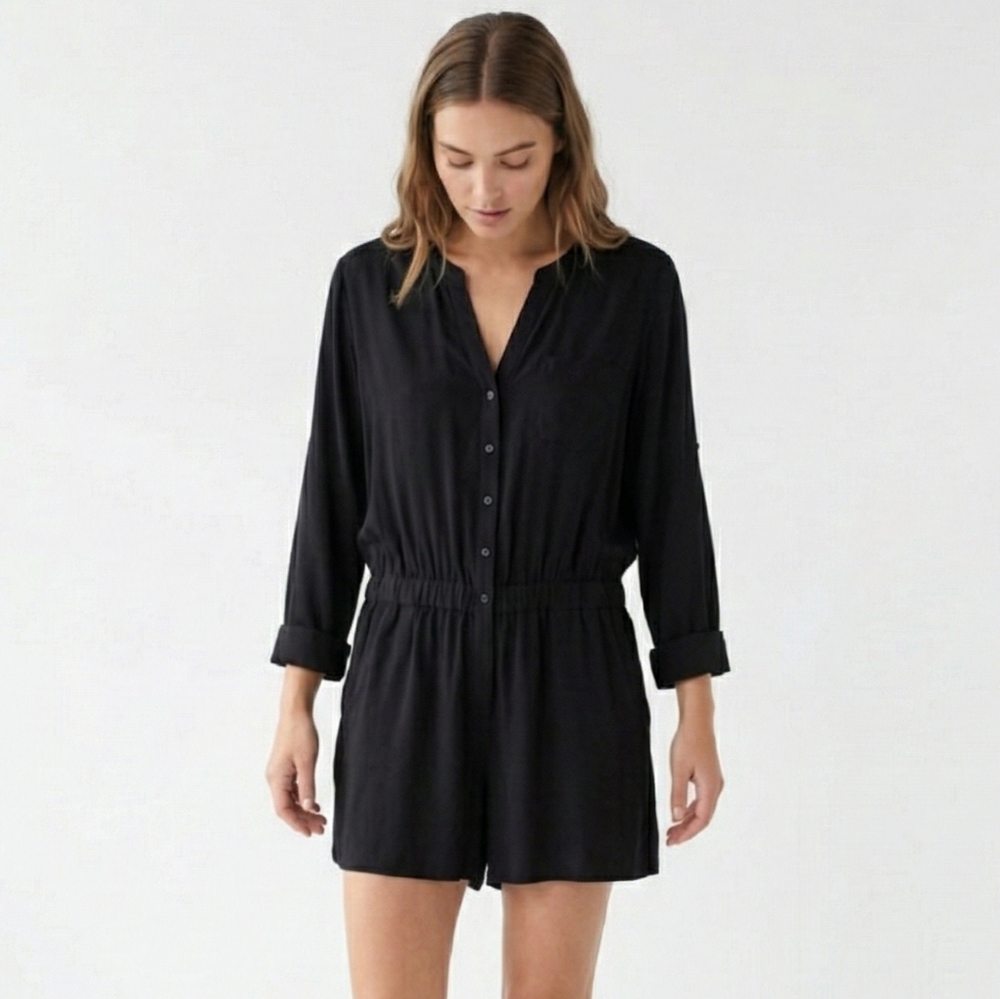 Jennifer Lopez Black Romper Club Street Wear Party Shorts16